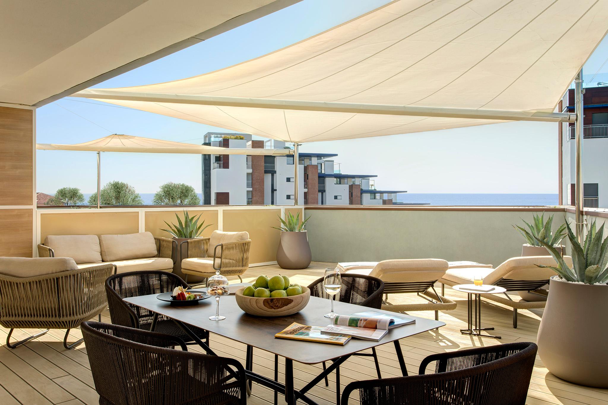 Sundeck Suite